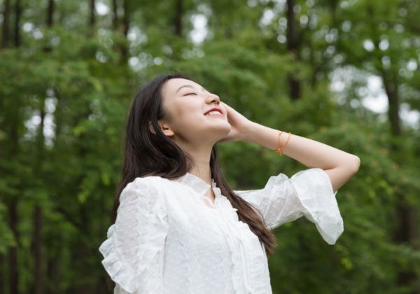 夏天出游怎样穿衣搭配 夏季出游穿什么