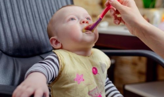 婴儿饮食注意事项有哪些 小孩日常饮食注意事项