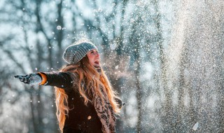 暴雪预警分为哪四个等级（暴雪预警信号分为几个等级）