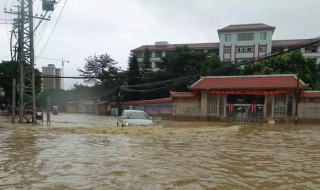 暴雨是如何形成的（暴雨是如何形成的 图片）