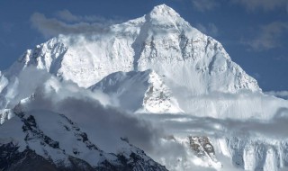 富士山是活火山还是死火山 富士山是活火山还是死火山还是休眠火山