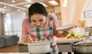 芹菜叶豆腐鸡蛋汤怎么做好吃 芹菜叶豆腐鸡蛋汤的做法