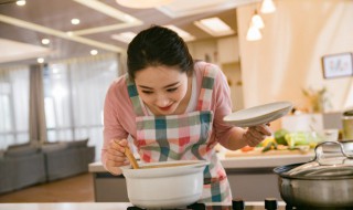 枸杞虫草淮山药羊肉汤（山药虫草花枸杞排骨汤）