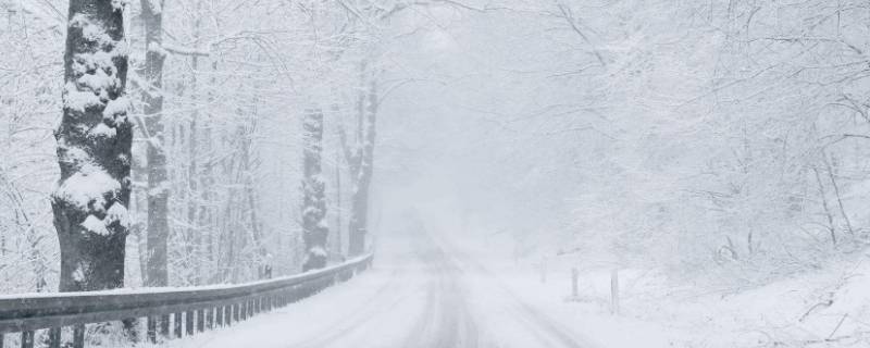 雪天注意事项（雪天注意事项手抄报）