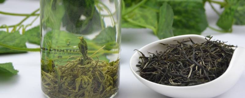 如何自制干松针茶（怎样自制松针茶）