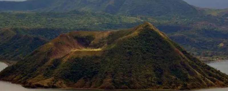 世界最矮的活火山（世界最矮的活火山排名）