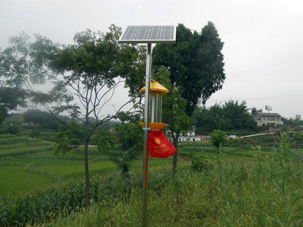 太阳能杀虫灯特点 太阳能杀虫灯价格