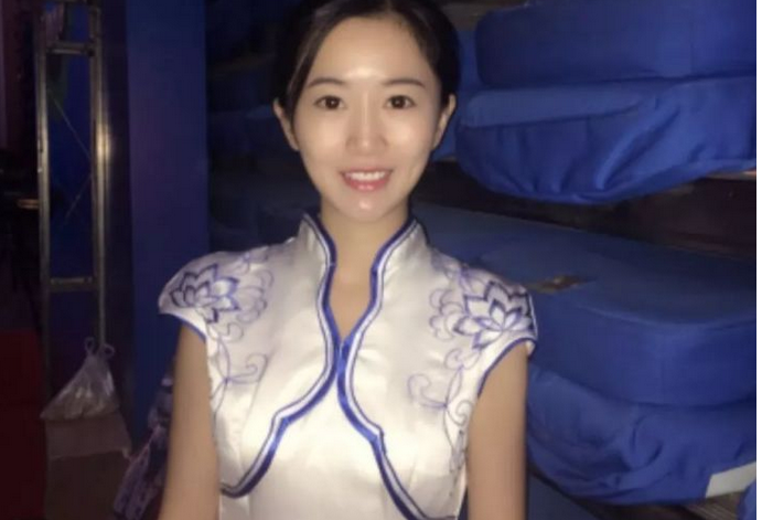 “蛇蝎美人”翟欣欣，骗婚获千万逼丈夫跳楼自杀，如今不敢出门