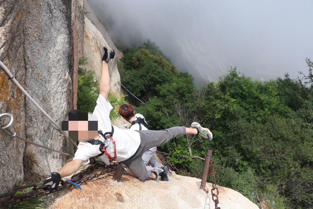 山东24岁男子在华山景区失联多日（山东男子华山旅游被打）