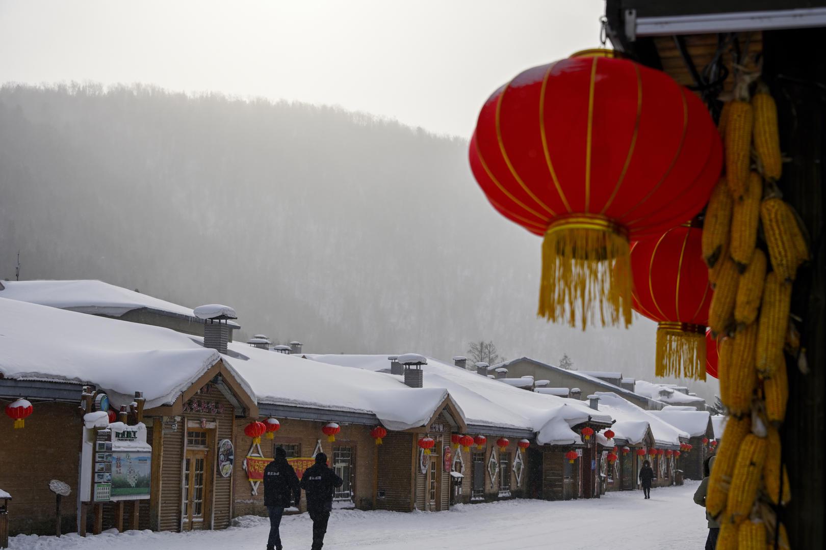 黑龙江海林市市场监管局回应雪乡酒店价格大涨：旅游人数上涨造成，严打“阴阳价格”